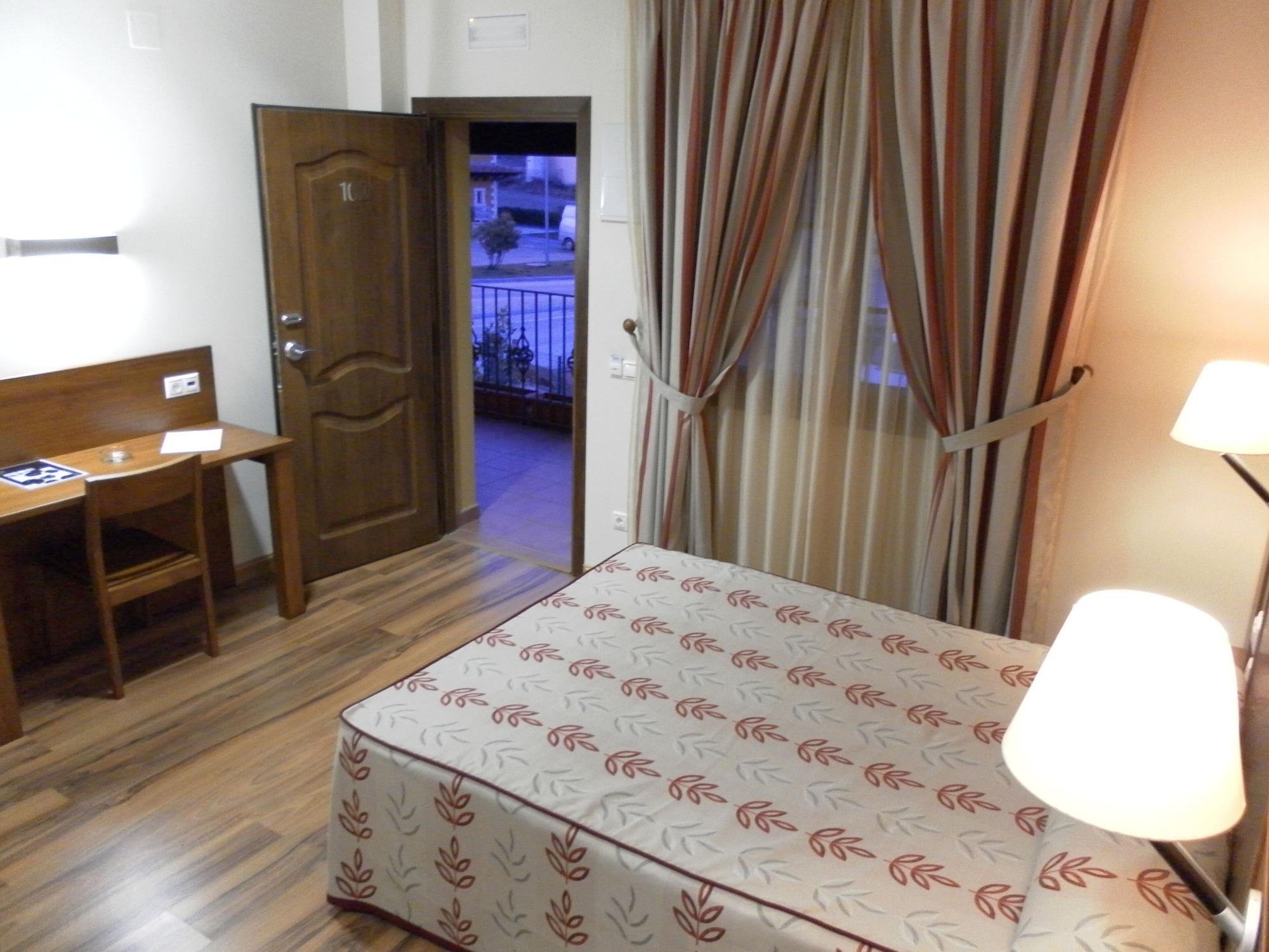 Hotel Milagros Rio Riaza Екстер'єр фото