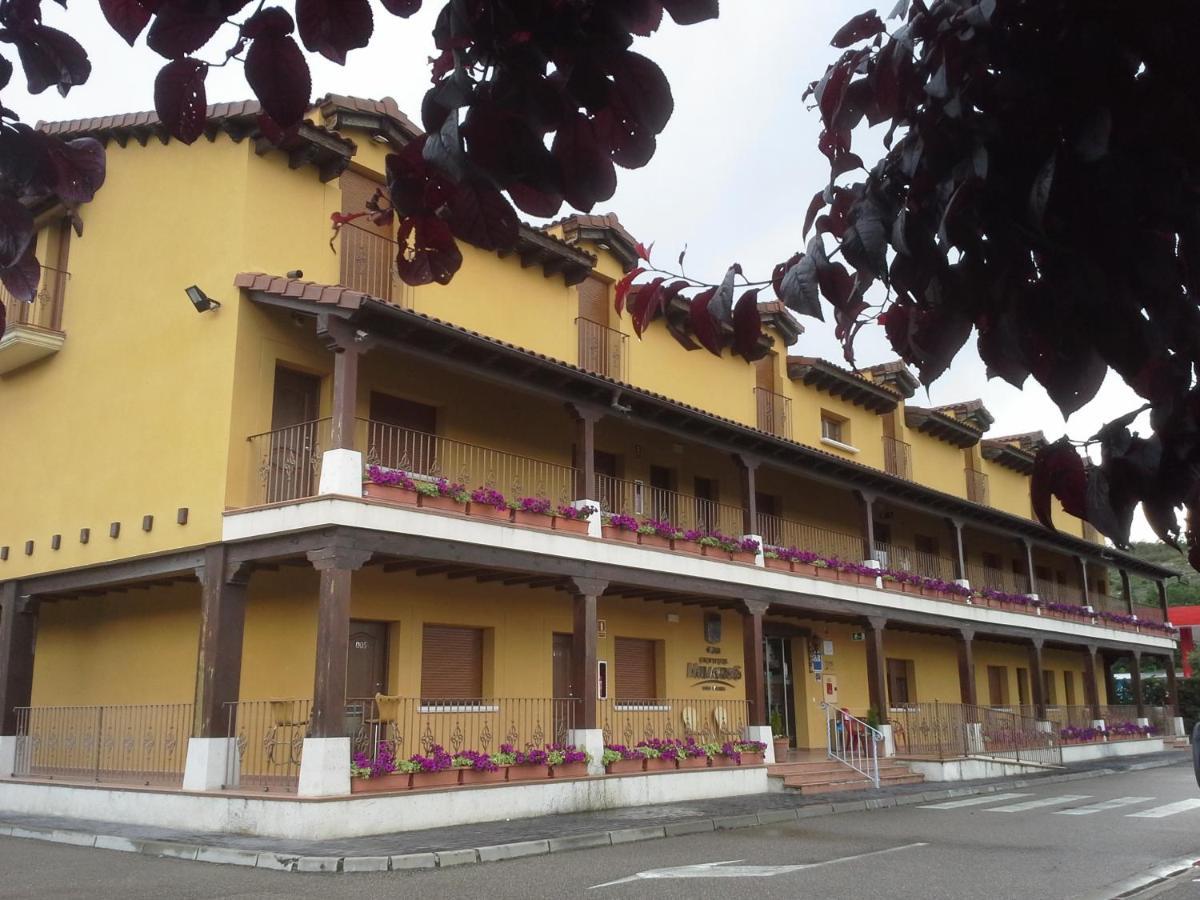 Hotel Milagros Rio Riaza Екстер'єр фото
