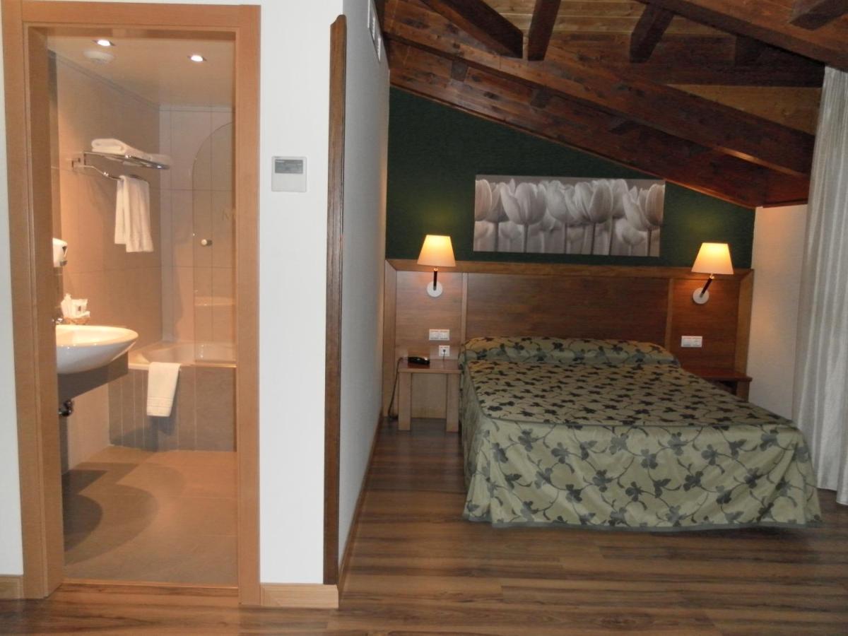 Hotel Milagros Rio Riaza Екстер'єр фото