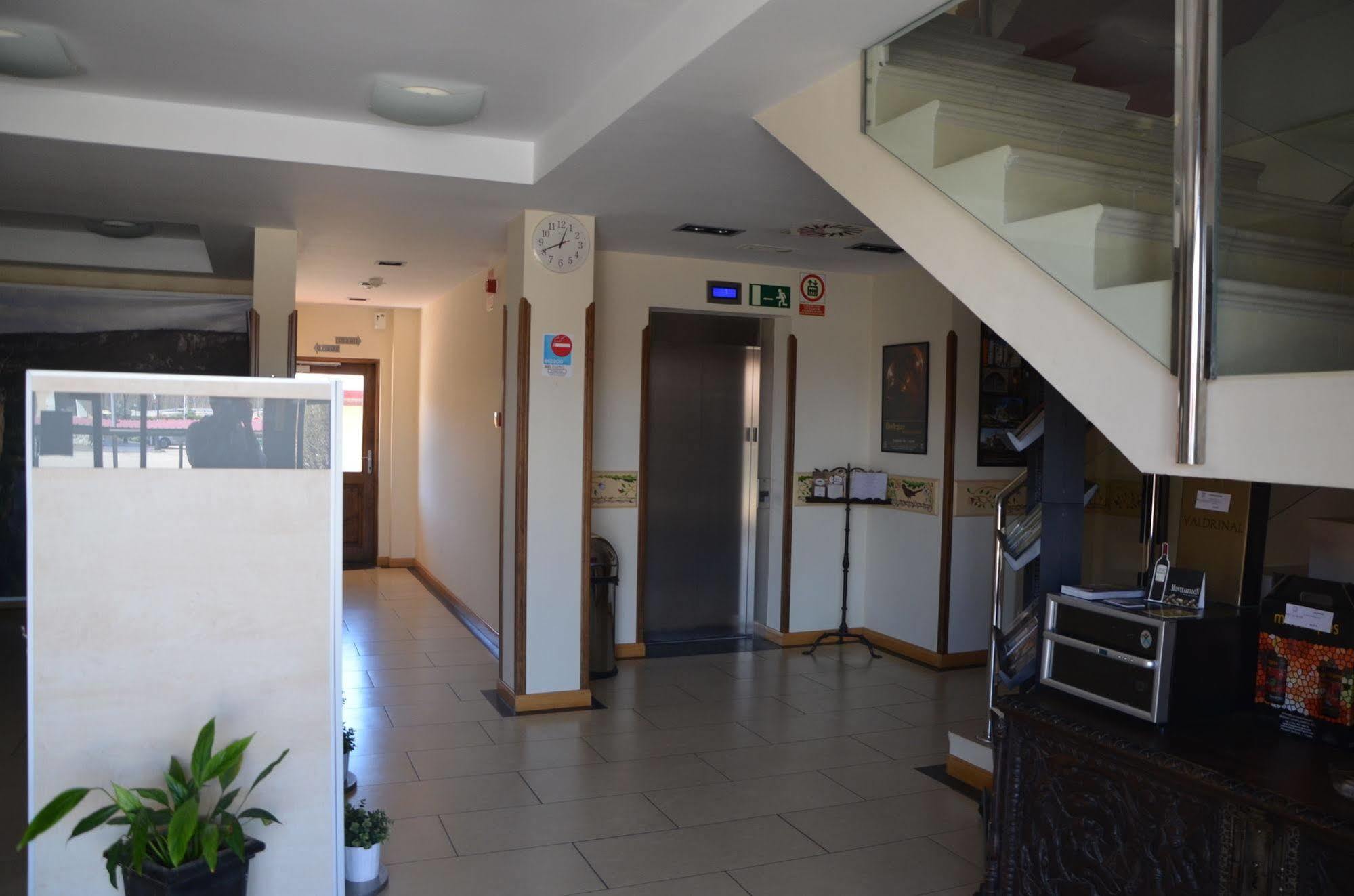 Hotel Milagros Rio Riaza Екстер'єр фото
